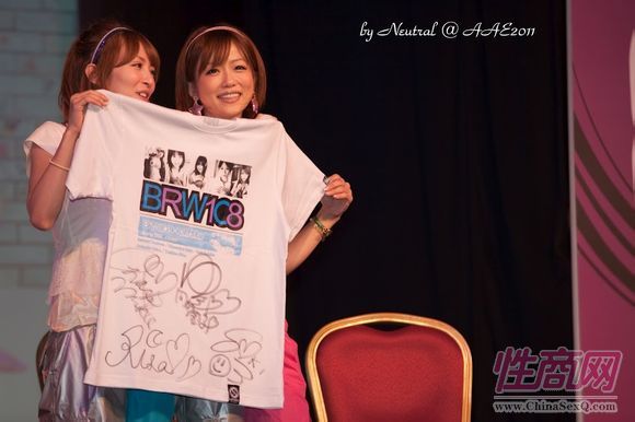 日本女优大桥未久参加2011亚洲成人博览_3图片28