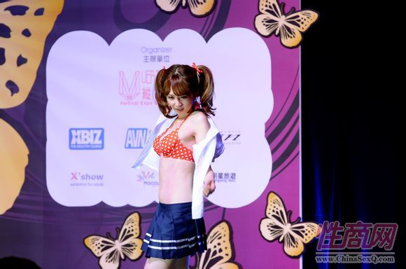 日本女优大桥未久参加2011亚洲成人博览_3图片31