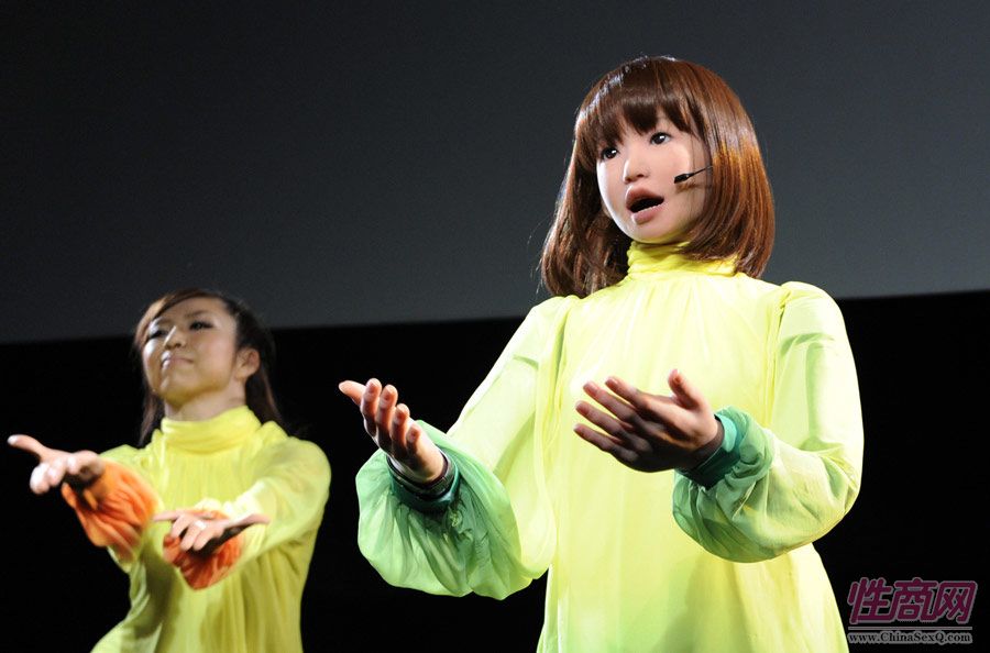 调查显示20%英国人愿尝试与机器人性爱图片17