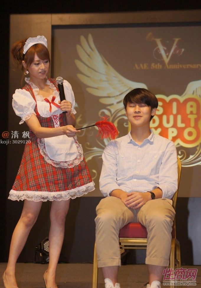 2012澳门亚洲成人博览_日本AV女优吉泽明步图片4