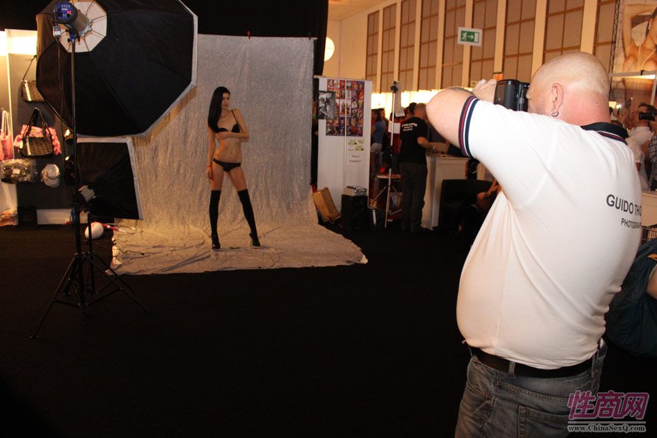2014德国柏林成人展VENUS性感模特吸睛图片32