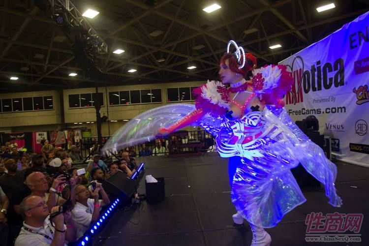 2015美国达拉斯成人展eXXXotica精彩表演图片33