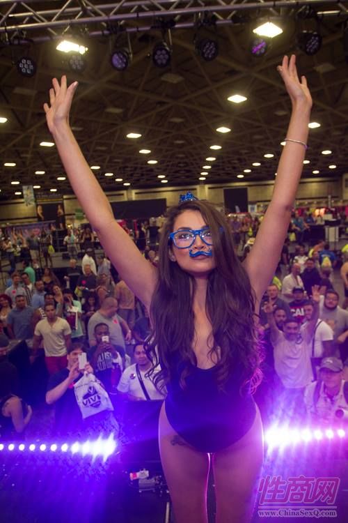 2015美国达拉斯成人展eXXXotica精彩表演图片40