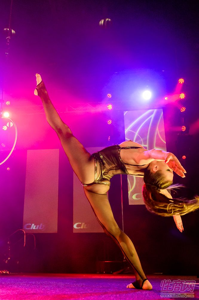 2014澳大利亚黄金海岸成人展之高空表演图片27