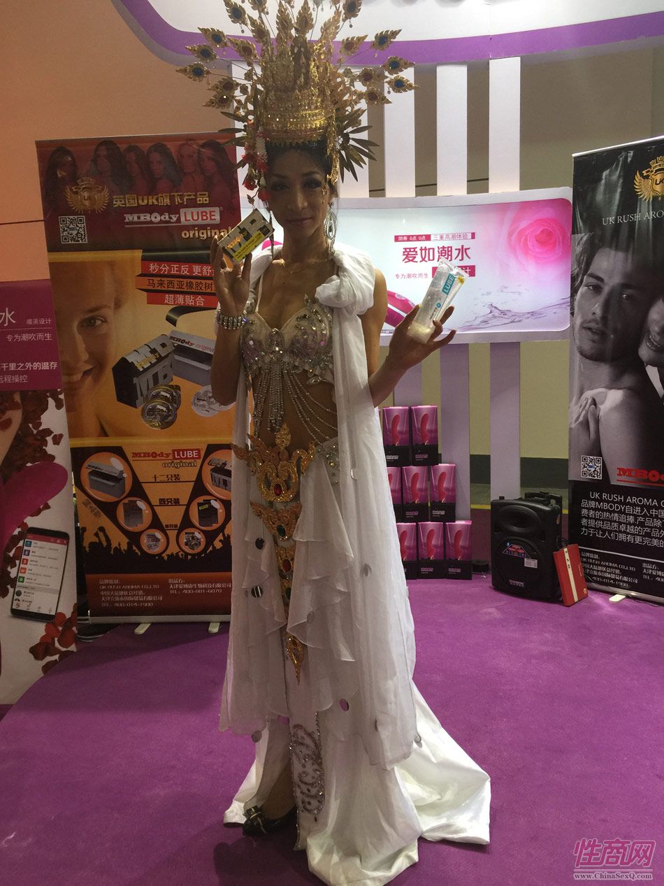 2015上海国际成人展——性感模特(2)图片22