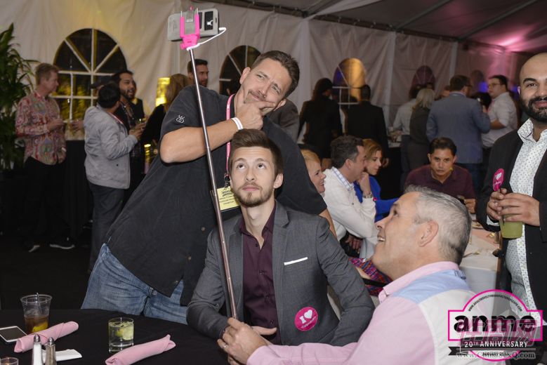2016冬季洛杉矶成人展anme二十周年庆典图片12