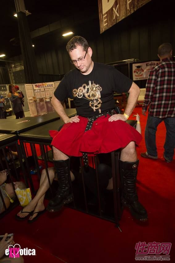 2016美国eXXXotica新泽西成人展另类表演图片11