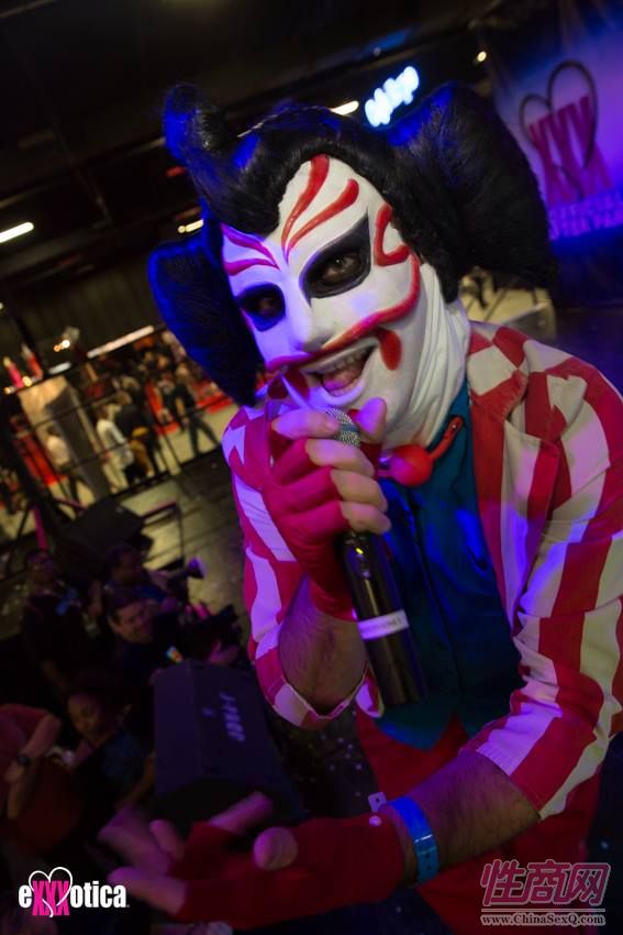 2016美国eXXXotica新泽西成人展另类表演图片15