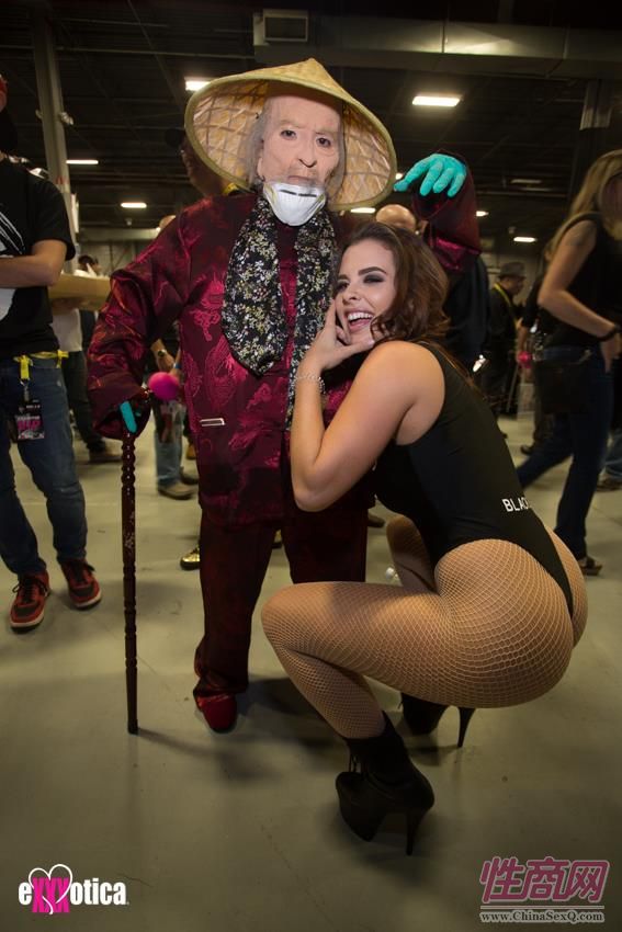 2016美国eXXXotica新泽西成人展另类表演图片23