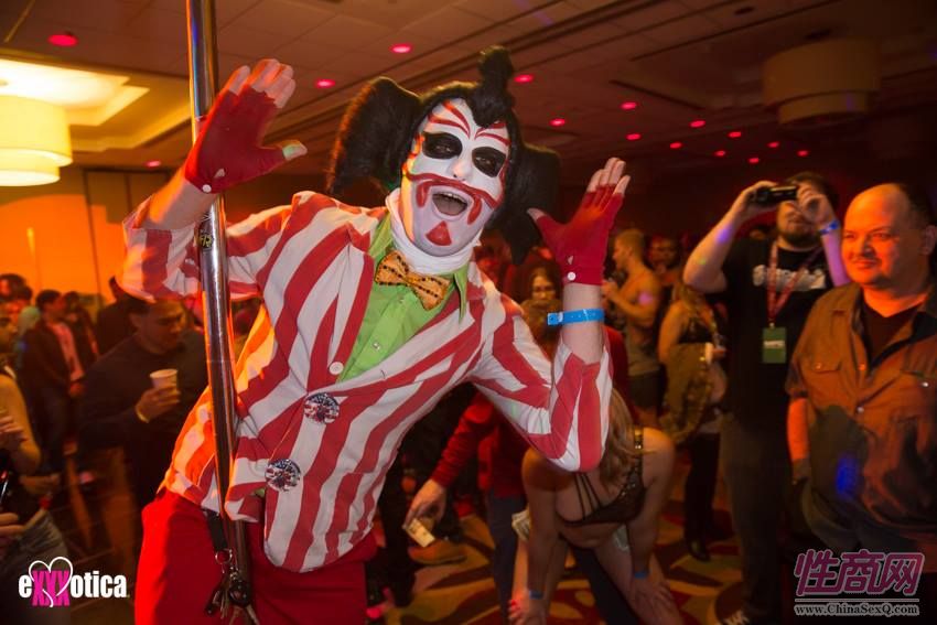 2016美国eXXXotica新泽西成人展另类表演图片24