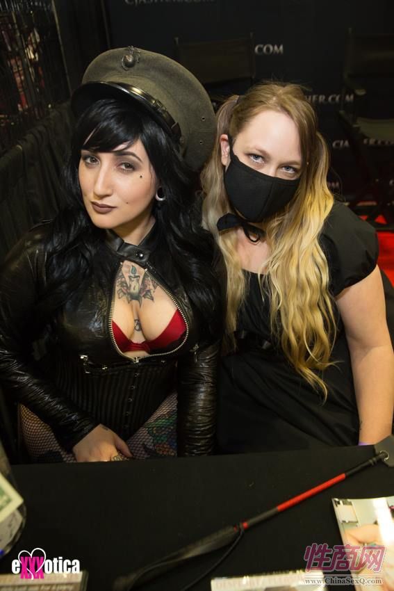 2016美国eXXXotica新泽西成人展另类表演图片32