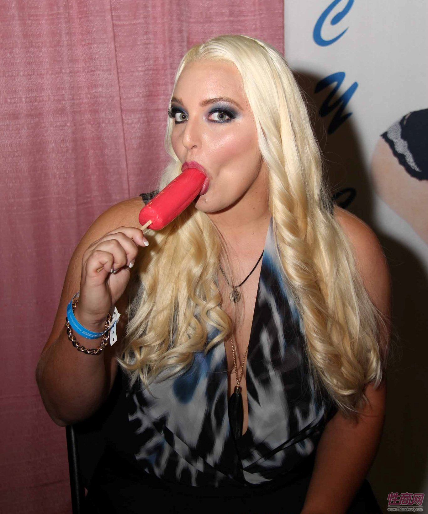 2016美国eXXXotica新泽西成人展成人影星(3)图片35