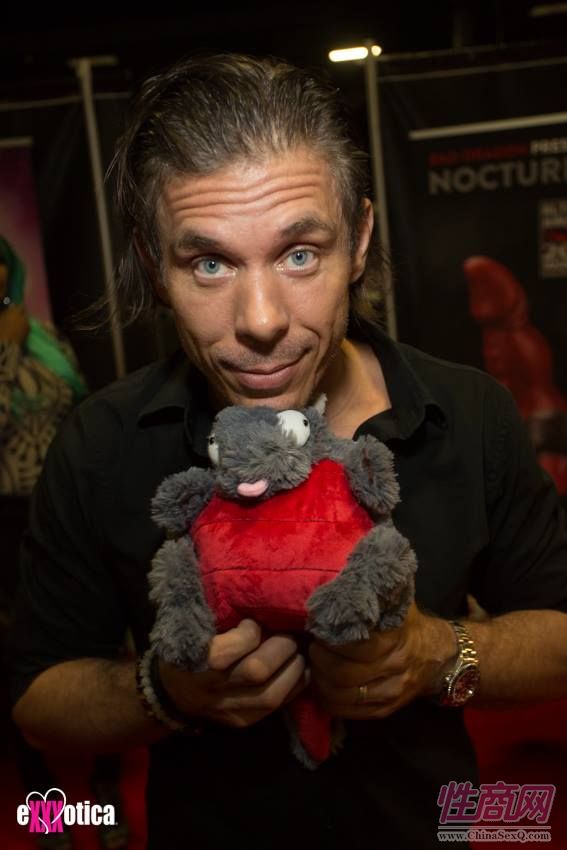 2016美国eXXXotica新泽西成人展参展观众(2)图片19