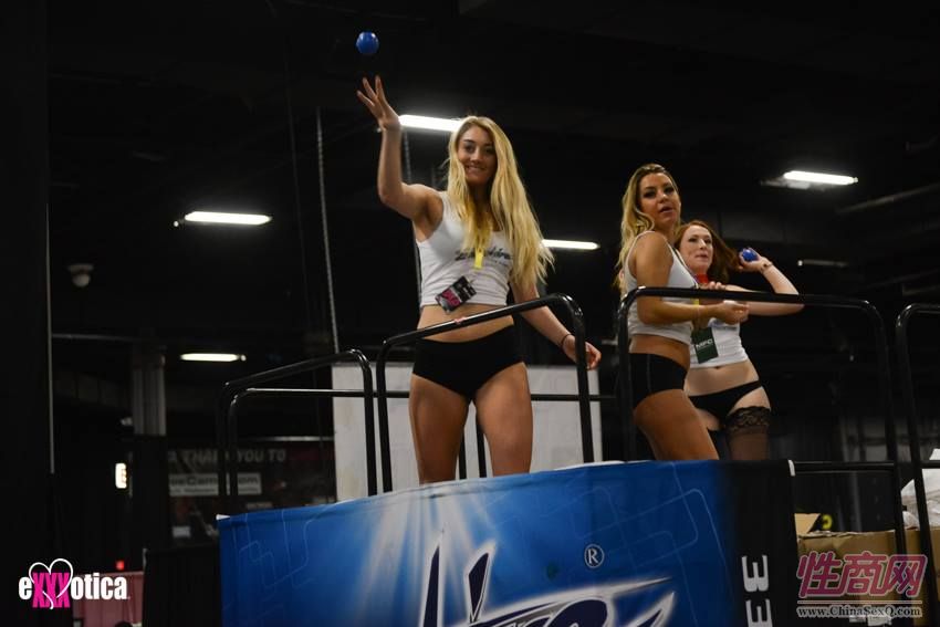 2016美国eXXXotica新泽西成人展参展观众(2)图片39