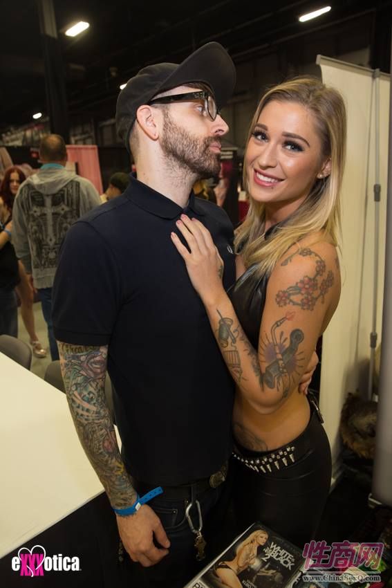 2016美国eXXXotica新泽西成人展参展观众(2)图片51