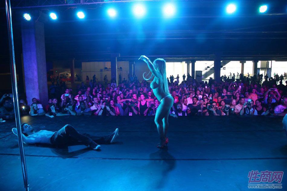2016年巴西成人展现场报道——精彩表演图片12