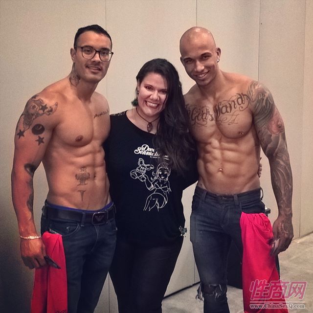 2016年巴西成人展现场报道——性感模特图片8