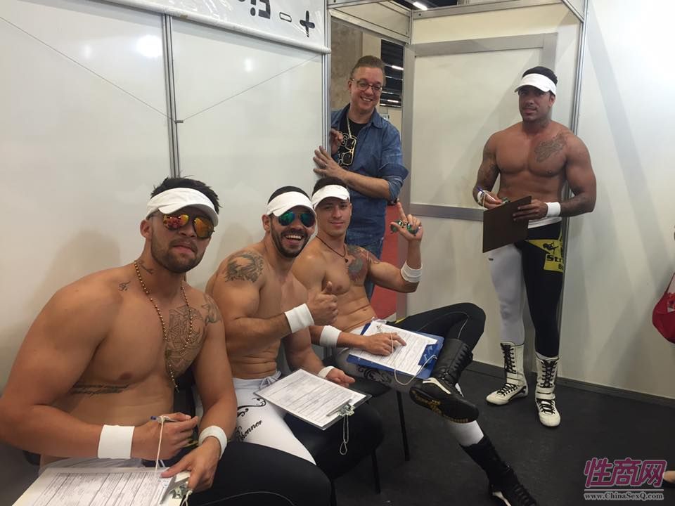 2016年巴西成人展现场报道——性感模特图片19