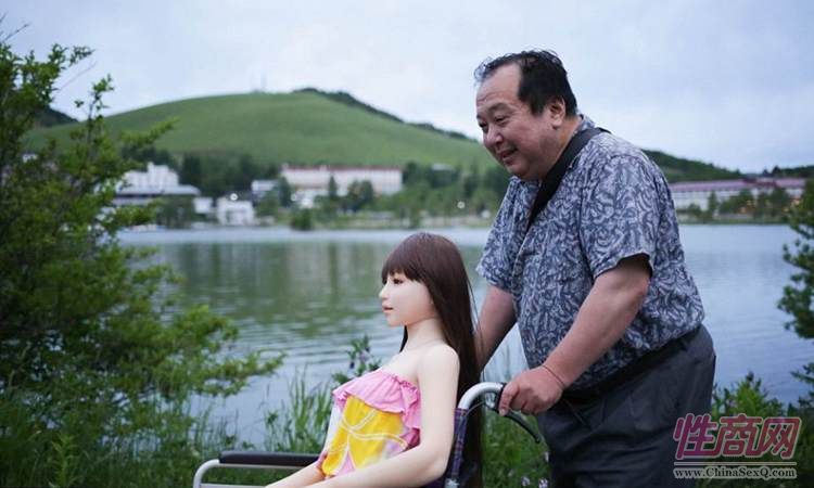 Senji����������Saori��ȥɢ��