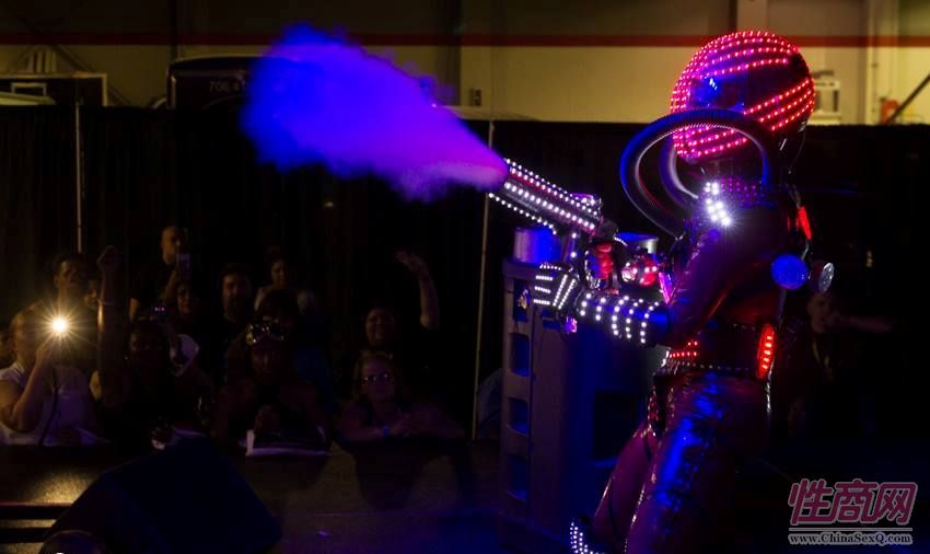 2016美国芝加哥成人展eXXXoticaCosplay表演图片17