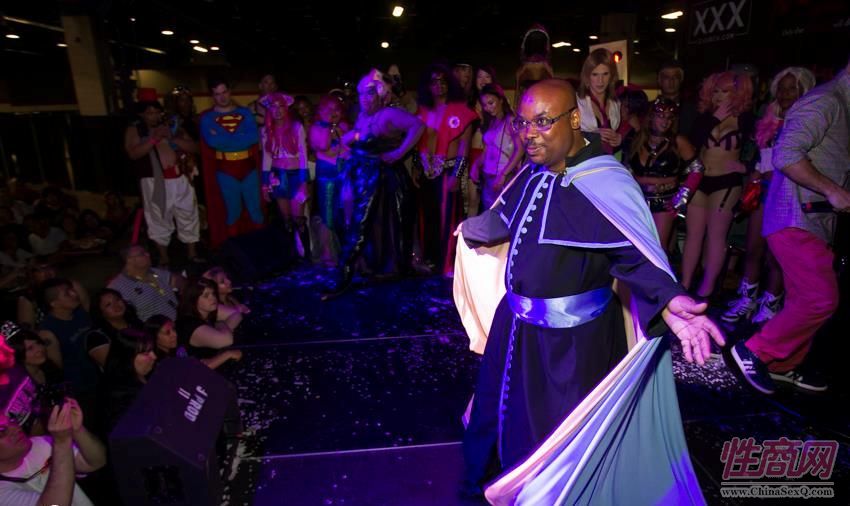 2016美国芝加哥成人展eXXXoticaCosplay表演图片15