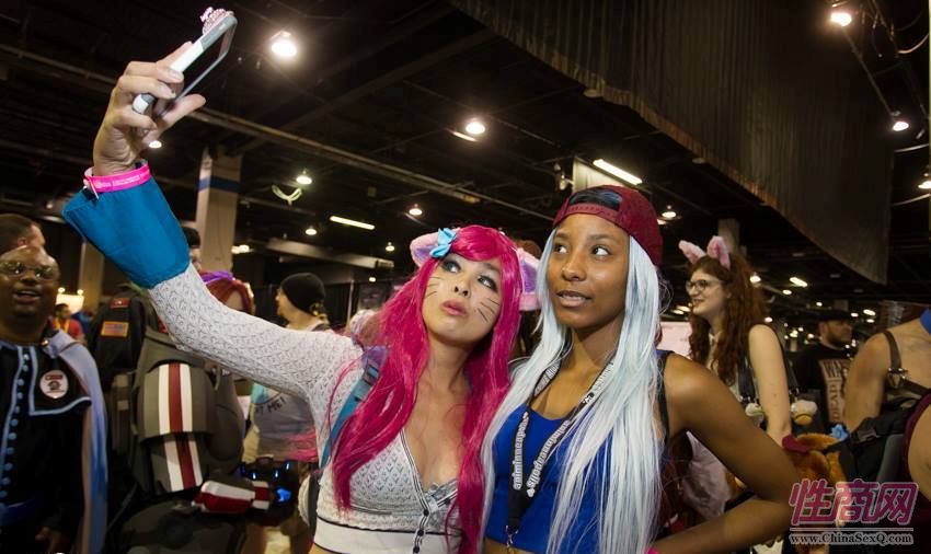 2016美国芝加哥成人展eXXXoticaCosplay表演图片29