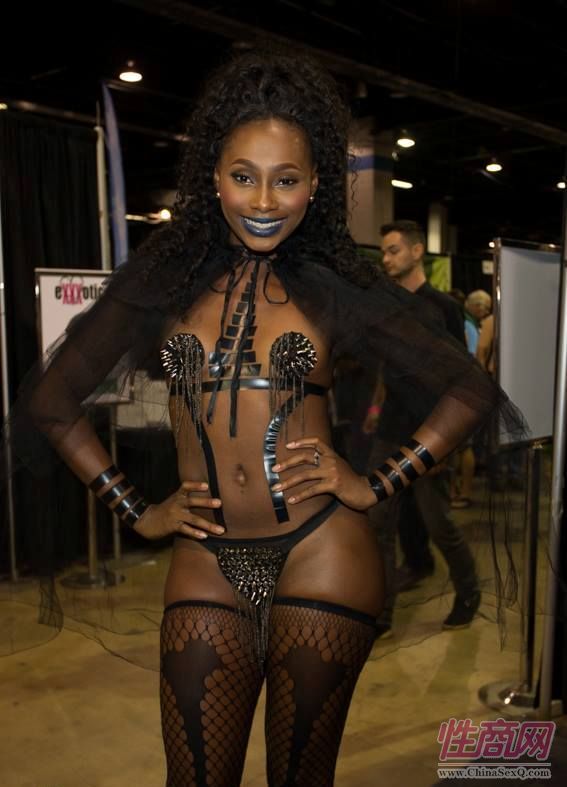 2016美国芝加哥成人展eXXXotica性感模特图片32