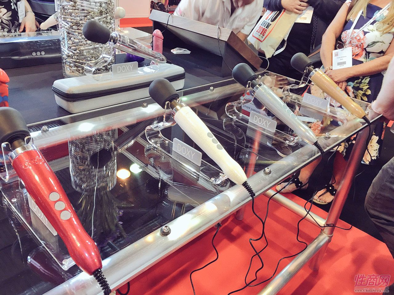 新款AV振动棒,现代酷炫造型夺目