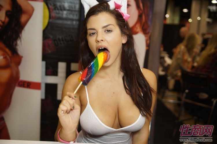 2016美国哥伦布成人展eXXXotica26日开幕图片11