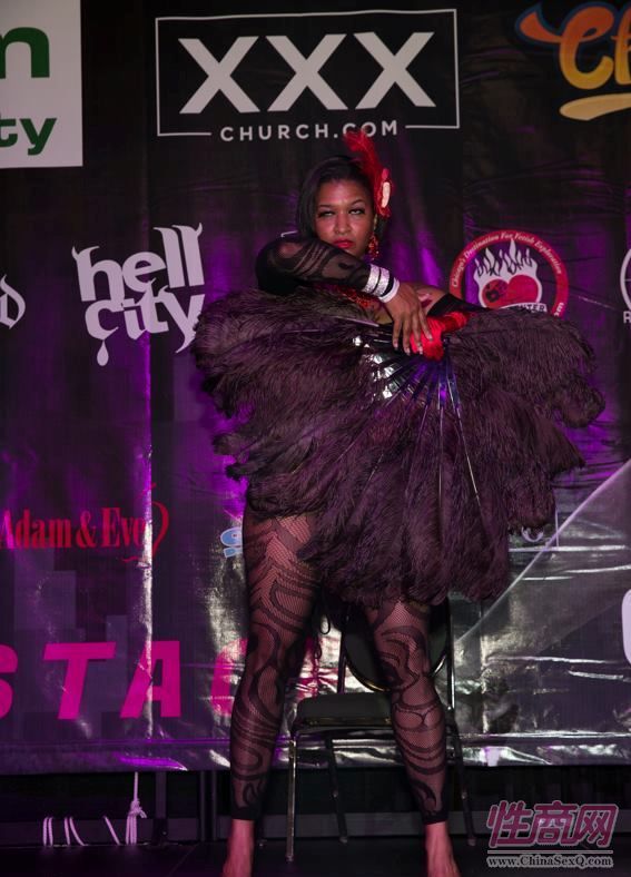 2016美国哥伦布成人展Exxxotica舞台表演图片45