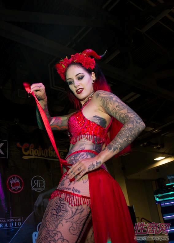 2016美国哥伦布成人展Exxxotica舞台表演图片27