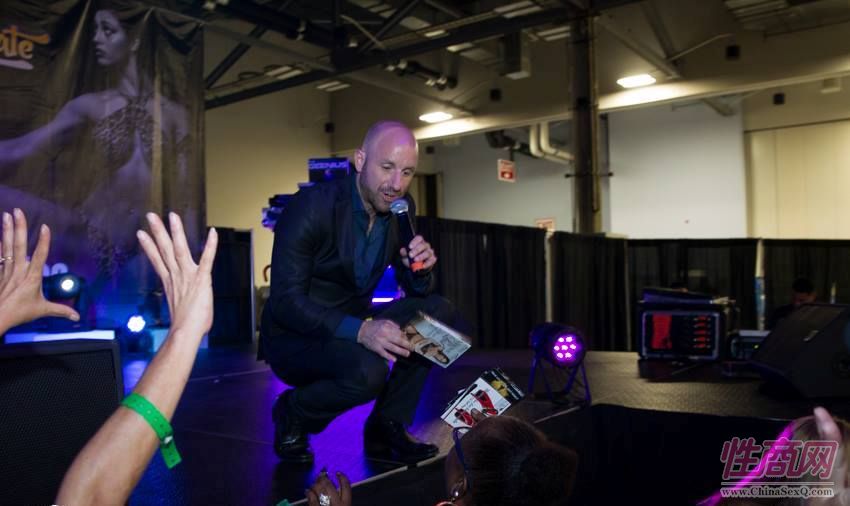 2016美国哥伦布成人展Exxxotica舞台表演图片56