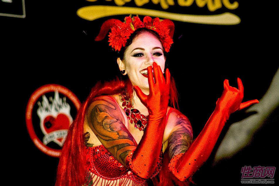 2016美国哥伦布成人展Exxxotica舞台表演图片58