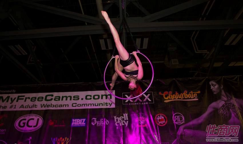 2016美国哥伦布成人展Exxxotica舞台表演图片60