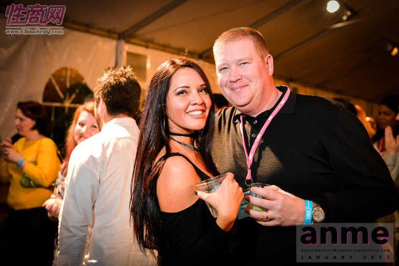 2017冬季美国洛杉矶成人展ANME鸡尾酒会图片4