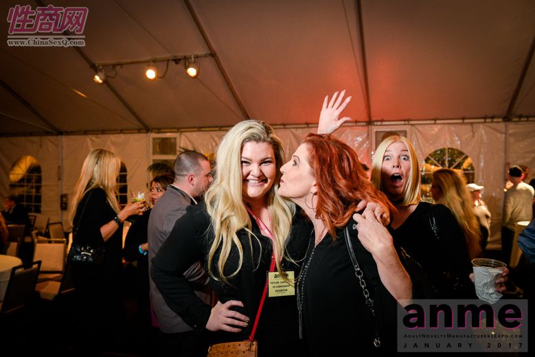 2017冬季美国洛杉矶成人展ANME鸡尾酒会图片10