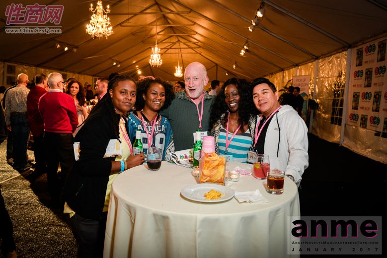 2017冬季美国洛杉矶成人展ANME鸡尾酒会图片17