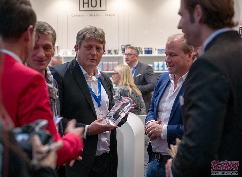 HOT润滑剂参展德国成人展获得两项大奖图片3