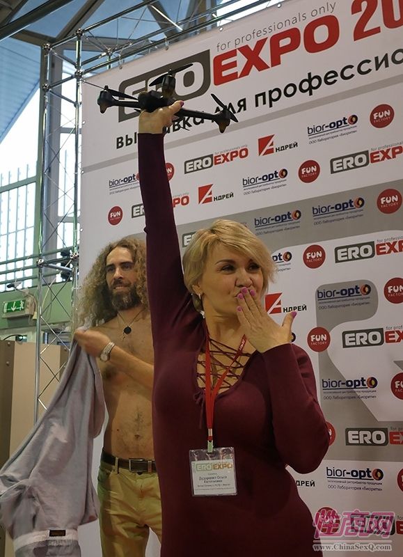 2017俄罗斯成人展eroexpo报道-精彩表演图片17