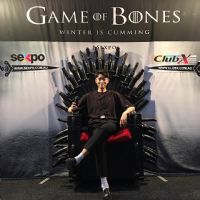 ��������