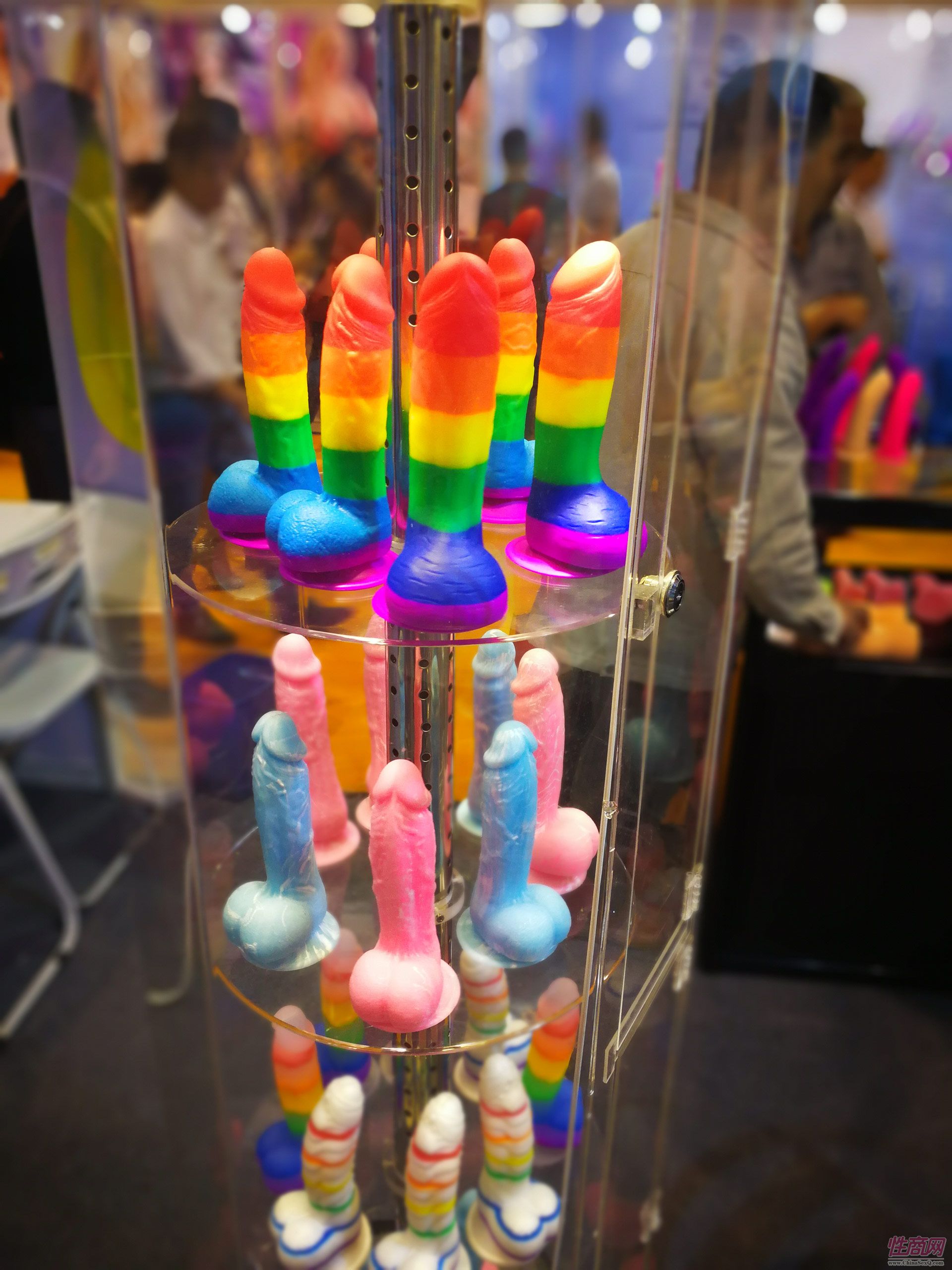 08 玻璃展柜.