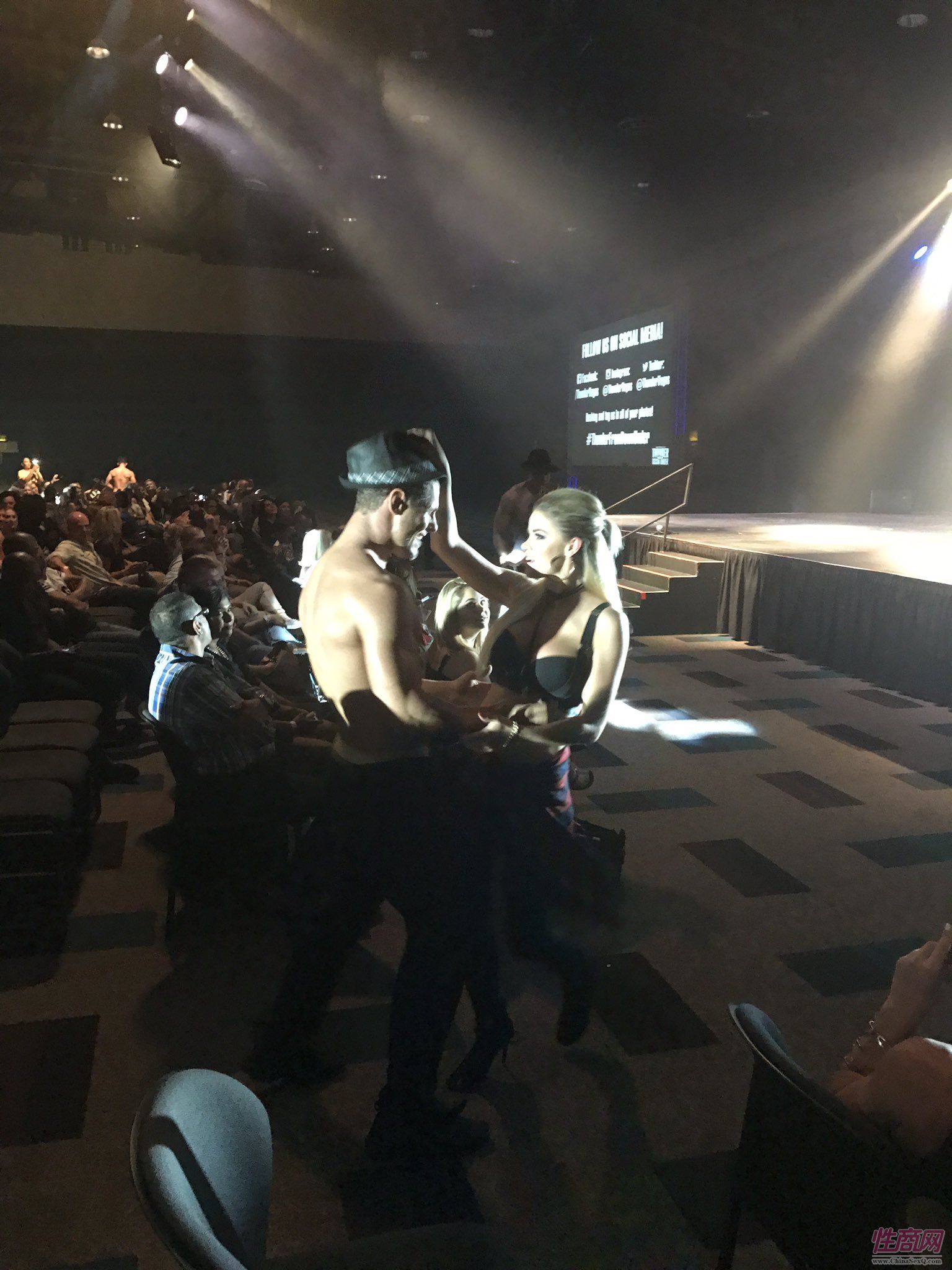 2017南非约翰内斯堡成人展——精彩表演图片8