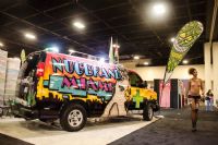 2013�����͵´�������չeXXXotica�㳵��ŮͼƬ24