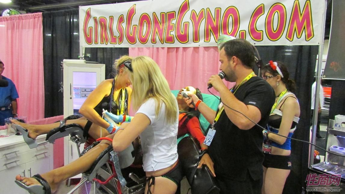 2013美国eXXXotica劳德代尔成人展精彩集锦图片45