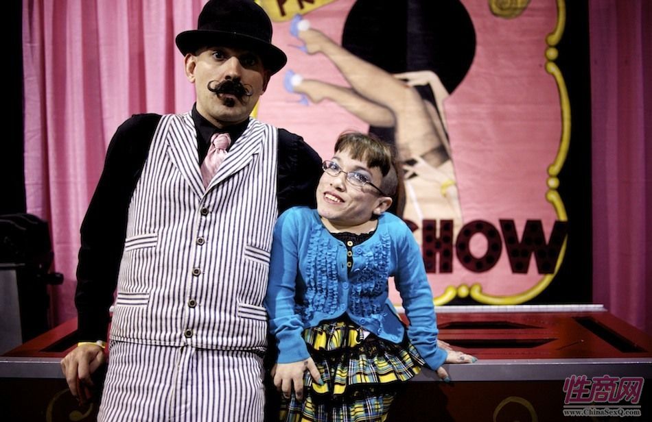 2011美国芝加哥成人展eXXXotica展会现场图片60