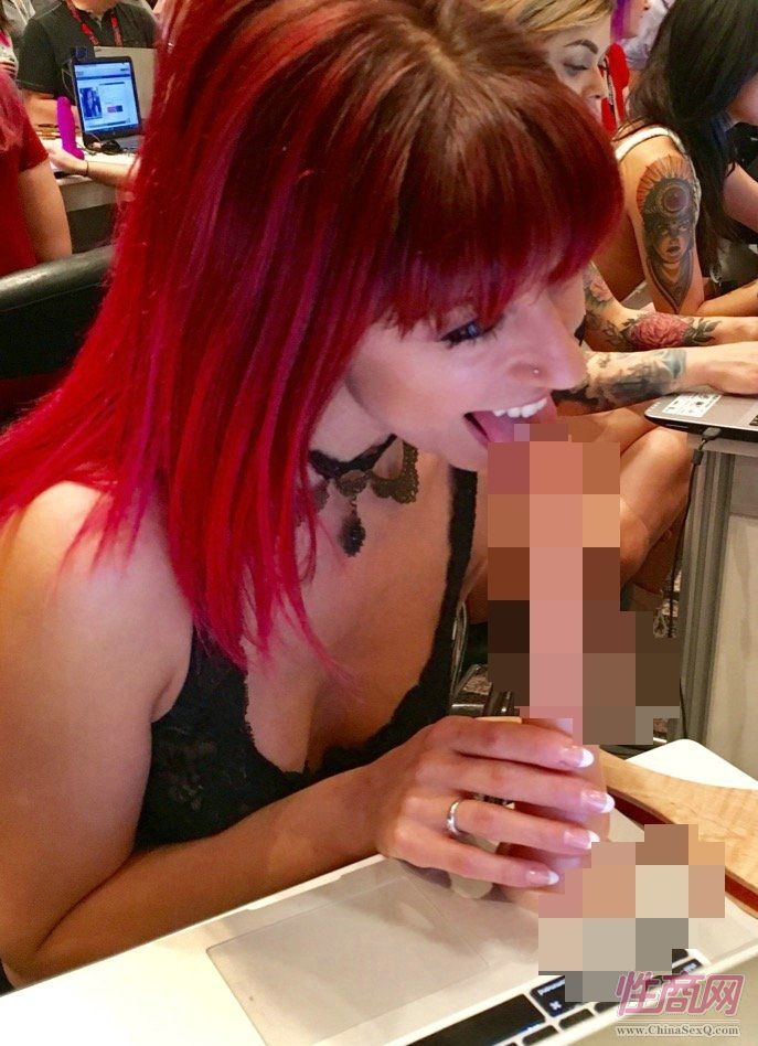 2017美国拉斯维加斯成人展舞台表演精彩纷呈图片43