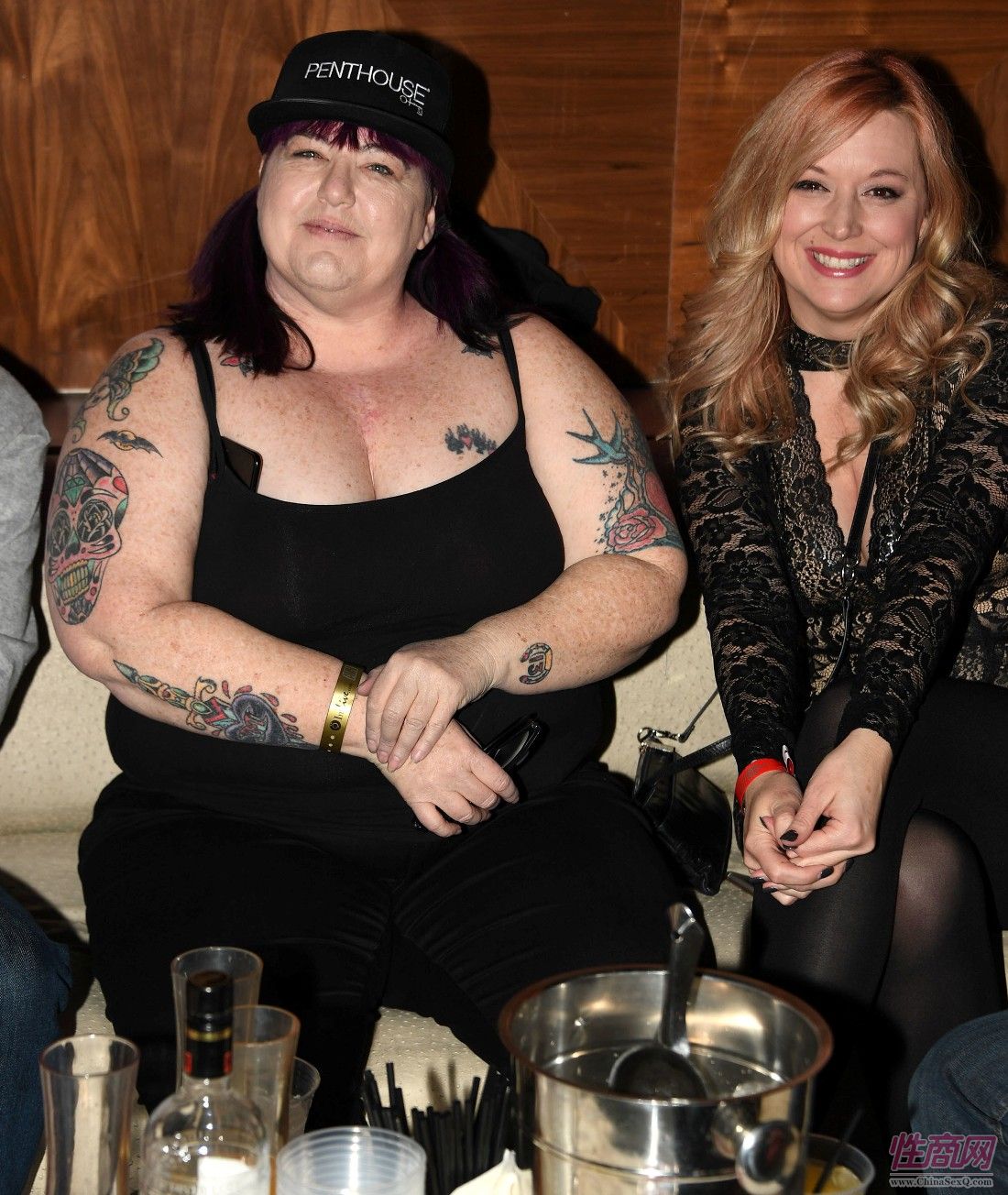 2017美国拉斯维加斯成人展浮华酒吧派对图片10