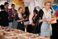 2010�Ĵ�����Ϥ�����չ���ʷ׳ʲ��ݴ���ͼƬ52