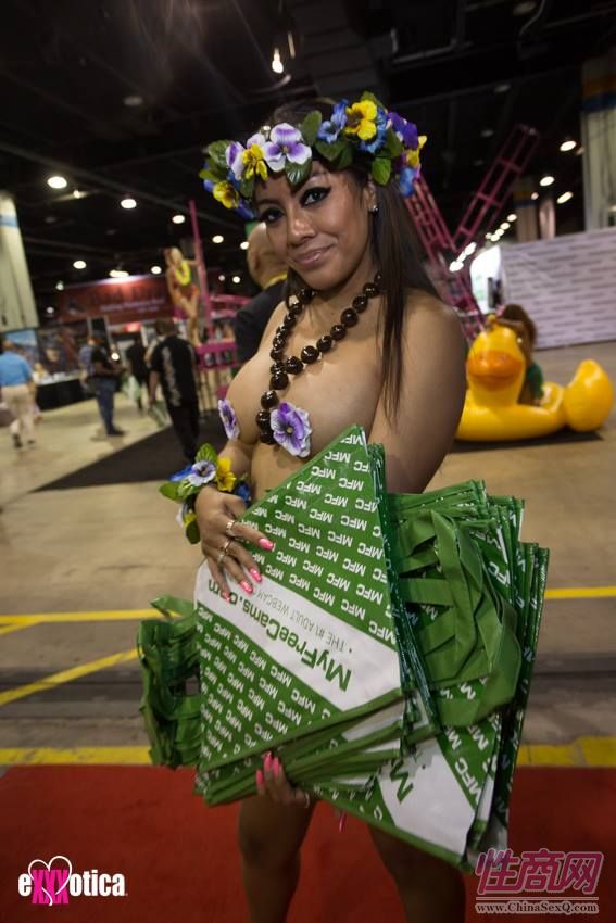 2017美国eXXXotica芝加哥成人展展会现场图片3