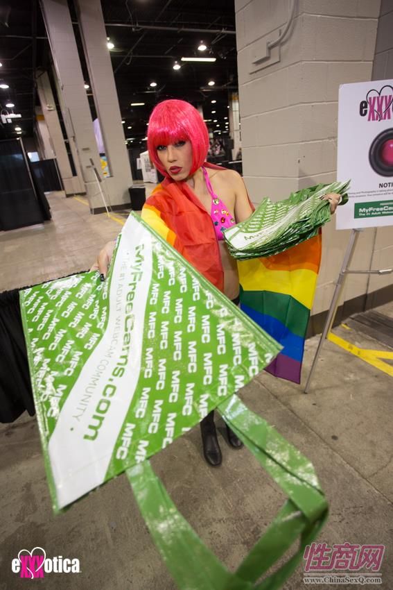 2017美国eXXXotica芝加哥成人展展会现场图片29